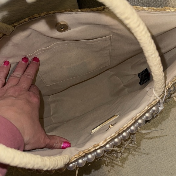 Urban Expressions Shakira Fringe Straw Raffia Pearl Natural Beige Tote/Bag NWT - Picture 3 of 9